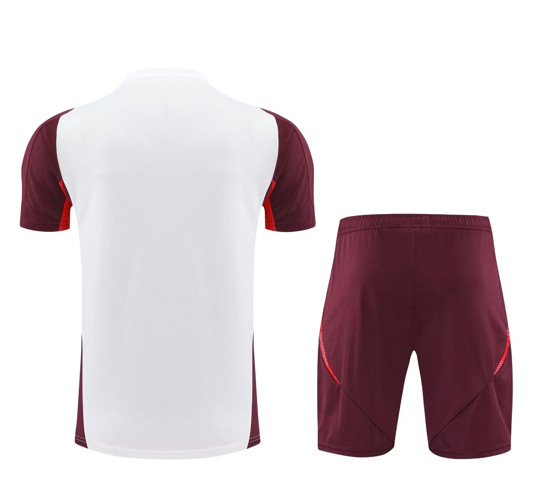 TRAINING BAYERN MUNICH 2024/2025 - Image 2